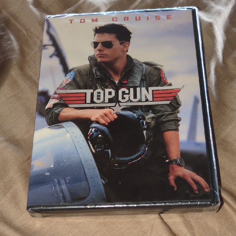 Top Gun DVD with Iconic Cover